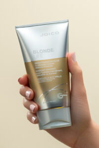 Blonde Life Masque hair product