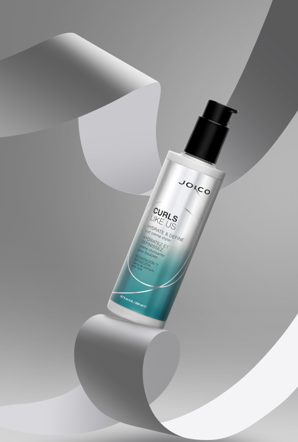 curls like us hydrate and define styler bottle